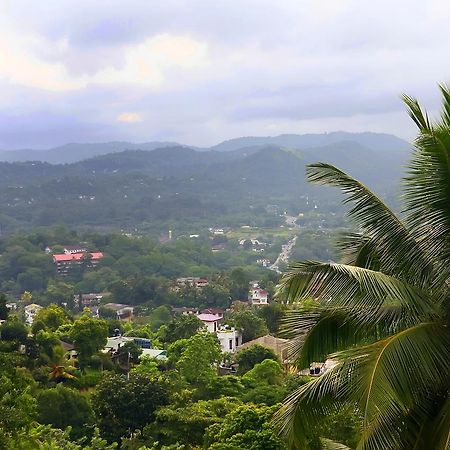 The Change Hotel Kandy Kültér fotó